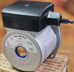 Насос циркуляционный Duca (Navien Deluxe S, ONE 30020779А) против часовой Р-14