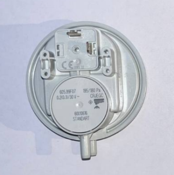 Датчик давления воздуха (прессостат) 195/180 Pa Huba АНАЛОГ 7856835  на Viessmann